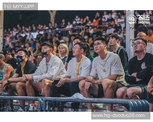 明星们的街头篮球对决引发热潮尽显酷炫风采和运动魅力 明星们的街头篮球对决引发热潮尽显酷炫风采和运动魅力